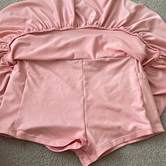 pink ruffle tennis skirt - Picture 3 of 3